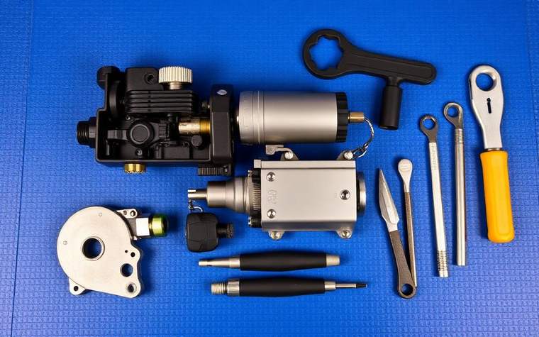 Automotive Key & Lock Repair service for a vehicle in Lehigh Acres, Florida